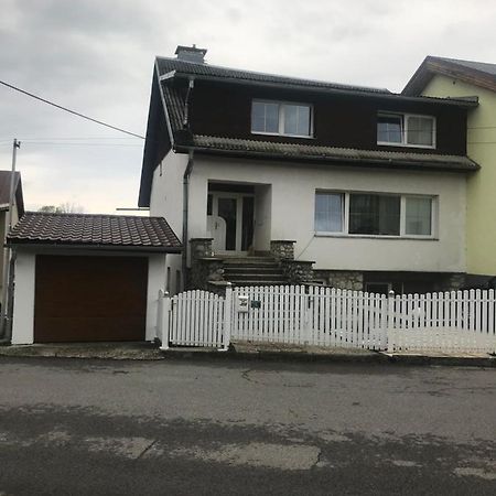 Housing Hella Apartment Nová Lesná Екстериор снимка