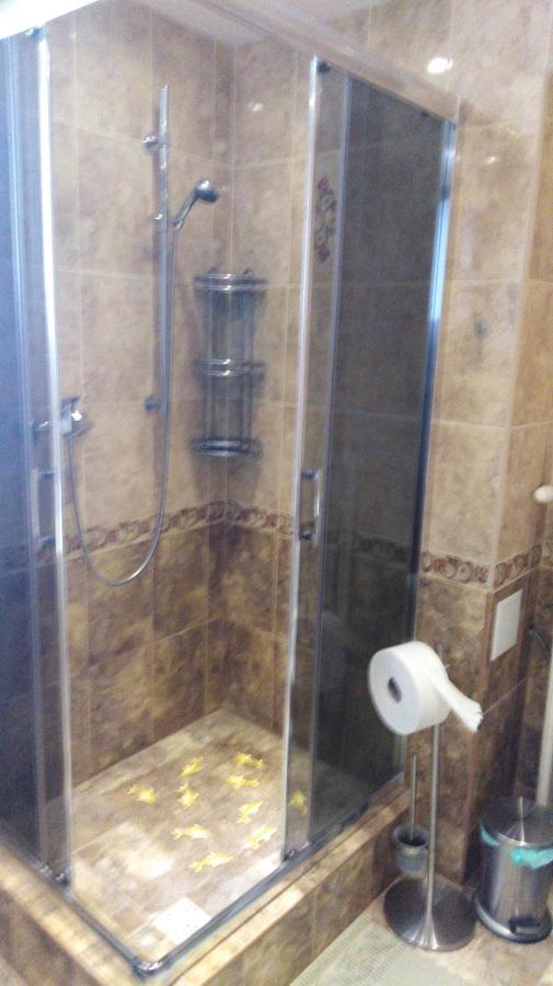 Housing Hella Apartment Nová Lesná Екстериор снимка