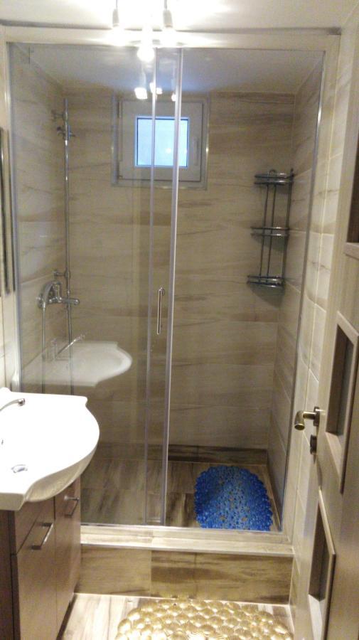 Housing Hella Apartment Nová Lesná Екстериор снимка